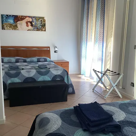 Appartamento Casa Vacanze Santa Viola Di L.s. *