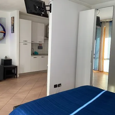 Casa Vacanze Santa Viola Di L.s. Apartamento