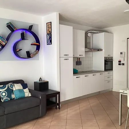 Casa Vacanze Santa Viola Di L.s. Apartamento